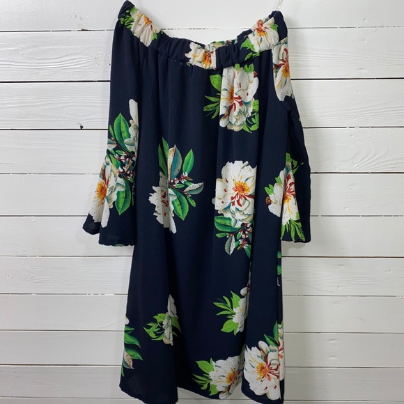 Ace Fashion off-shoulder dress, sz M - Picture 4 of 6